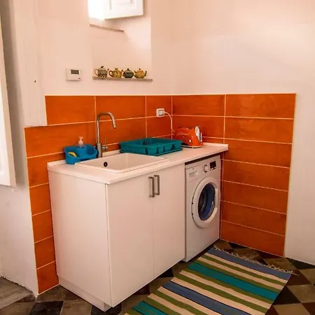 לינה וארוחת בוקר Casa Titina