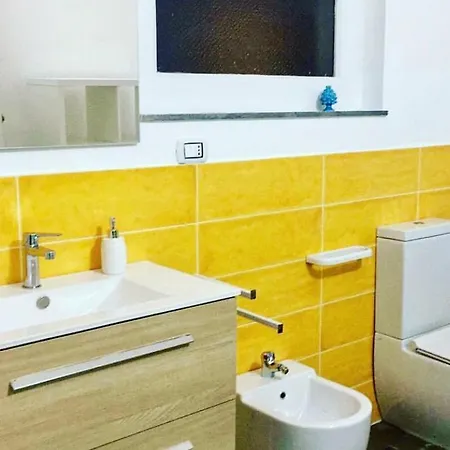 Casa Titina לינה וארוחת בוקר קטאניה